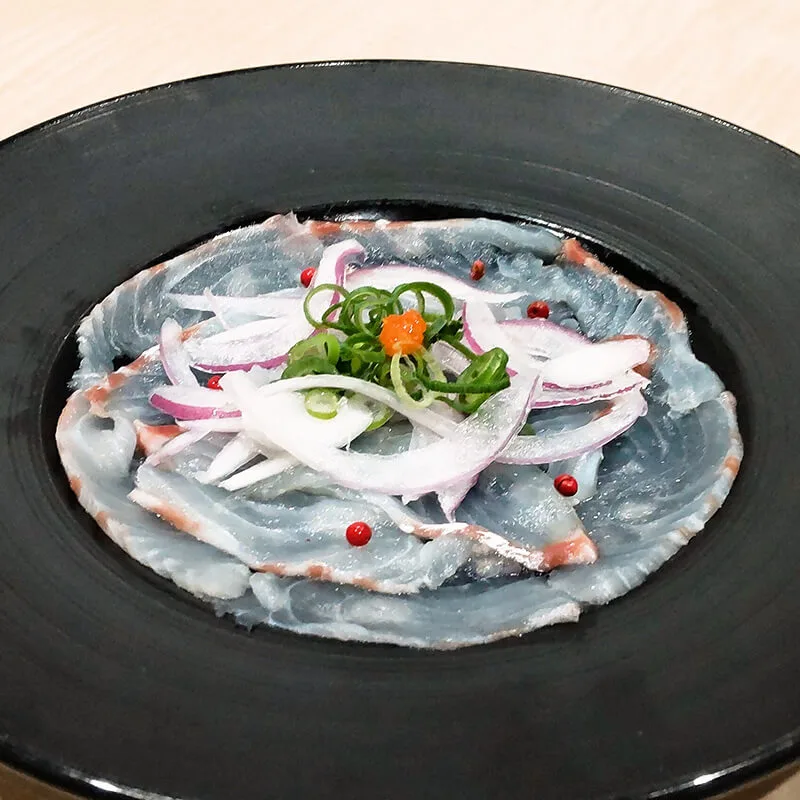 トップページに表示するインスタ風最新記事グリッド用の、鯛のカルパッチョ