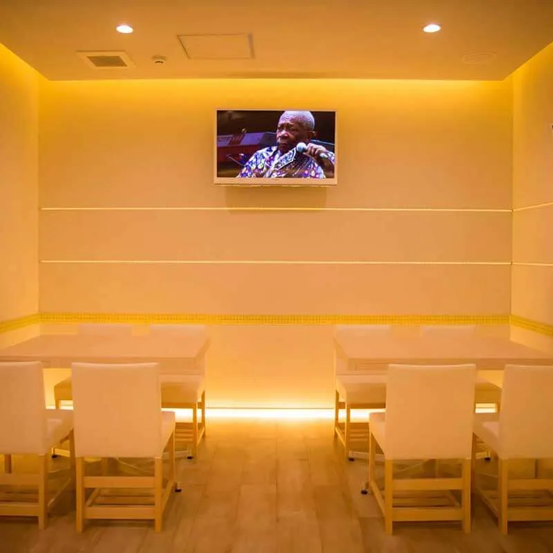 トップページに表示するインスタ風最新記事グリッド用の、バースペース